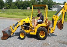 Buldoexcavatoare Terramite T 9