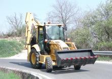 Buldoexcavatoare Komatsu WB93R-5 