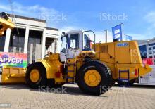 Buldozere pe roți Belaz 68020