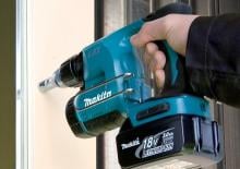 Burghie și șurubelnite fără fir Makita BFS450