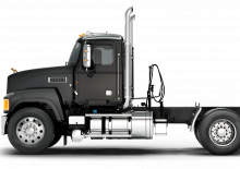 Capete tractor Mack Pinnacle Day Cab MP8 6x4