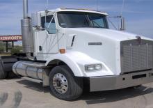Capete tractor Kenworth T800 Aerocab 62” Flat Top MX13 6x4