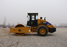Cilindri compactori cu un singur tambur SEM 518