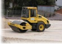 Cilindri compactori cu un singur tambur Bomag BW 179 DH-4
