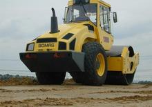 Cilindri compactori cu un singur tambur Bomag BW 213 DH-4 BVC