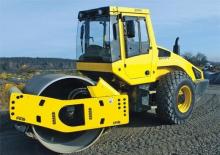 Cilindri compactori cu un singur tambur Bomag BW 213 DHC-4