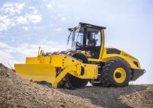 Cilindri compactori cu un singur tambur Bomag BW 213 DH+P-5