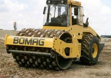 Cilindri compactori cu un singur tambur Bomag BW 214 PDH-4i