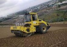 Cilindri compactori cu un singur tambur Bomag BW 214 PDHC-4