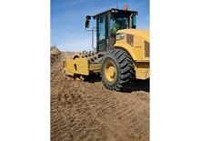 Cilindri compactori cu un singur tambur Caterpillar CP68B