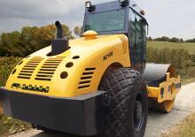 Cilindri compactori cu un singur tambur RHINO RC100