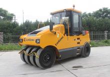 Cilindri compactori pe pneuri Liugong 6524E