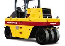 Cilindri compactori pe pneuri Dynapac CP 221