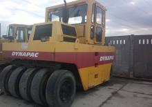 Cilindri compactori pe pneuri Dynapac CP 30