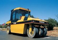 Cilindri compactori pe pneuri Caterpillar PS 300 B