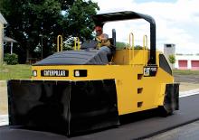 Cilindri compactori pe pneuri Caterpillar PS 360C