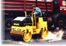 Cilindri vibratori în tandem Bomag BW 100 ADM-2