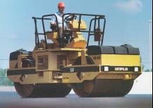 Cilindri vibratori în tandem Caterpillar CB-434