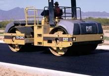 Cilindri vibratori în tandem Caterpillar CB 335 D