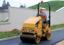 Cilindri vibratori în tandem Caterpillar CB14 XW