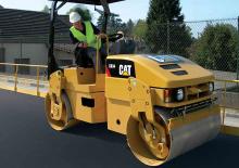 Cilindri vibratori în tandem Caterpillar CB34