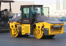 Cilindri vibratori în tandem Volvo DD95