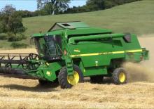 Combine agricole John Deere 2264