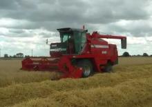Combine agricole Massey Ferguson 665