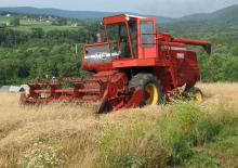 Combine agricole Massey Ferguson 750