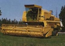 Combine agricole Ford-NH 8055