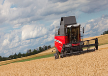 Combine agricole Massey Ferguson Activa 7345S-MCS