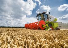 Combine agricole Claas Avero 240