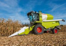 Combine agricole Claas Avero 240