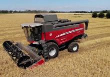 Combine agricole Massey Ferguson Beta 7360 PLI