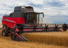 Combine agricole Massey Ferguson Beta 7370 PLI