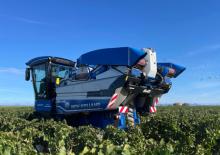 Combine agricole New Holland Braud 7030M