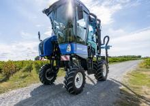 Combine agricole New Holland Braud 7.50M