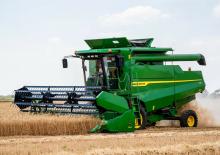 Combine agricole John Deere C1 200