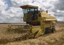 Combine agricole New Holland Clayson 8055