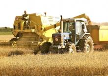 Combine agricole New Holland Clayson M 140 Armada