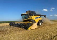 Combine agricole New Holland CR 9080 Raupe