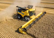Combine agricole New Holland CR8.80 ST5 Tracks