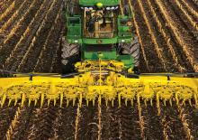 Combine agricole Hedere porumb John Deere 390plus