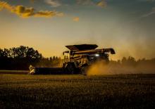Combine agricole Massey Ferguson Ideal 9 T