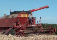 Combine agricole Laverda M 132