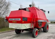 Combine agricole Massey Ferguson MF 27