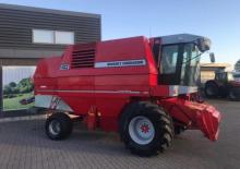 Combine agricole Massey Ferguson MF 40 RS
