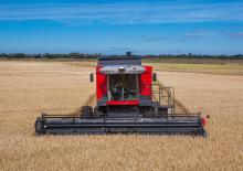 Combine agricole Massey Ferguson MF 5690