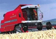 Combine agricole Massey Ferguson MF 7242