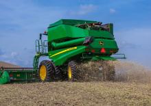 Combine agricole John Deere S440 